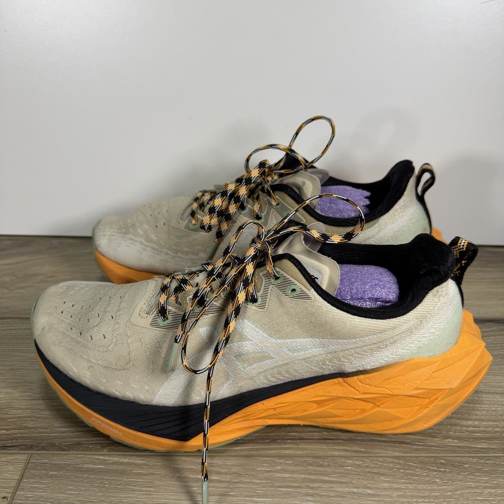 ASICS Novablast 4 TR Nature Bathing - Fellow Yellow Orange - 1011B850-250 Men 9